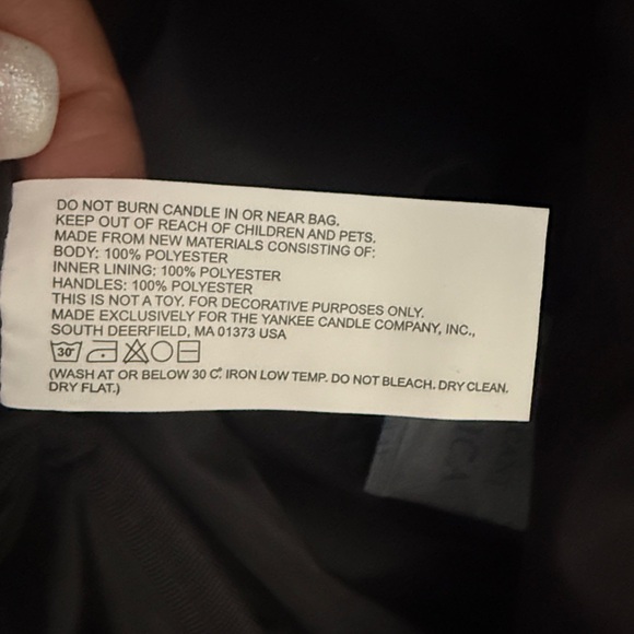 🆕 Yankee Candle Gray Quilted Fabric Tote - Picture 7 of 7